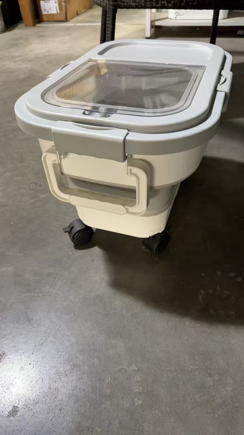 Collapsible Airtight Food Storage Container